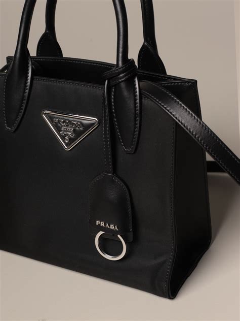 schwarze prada handtasche